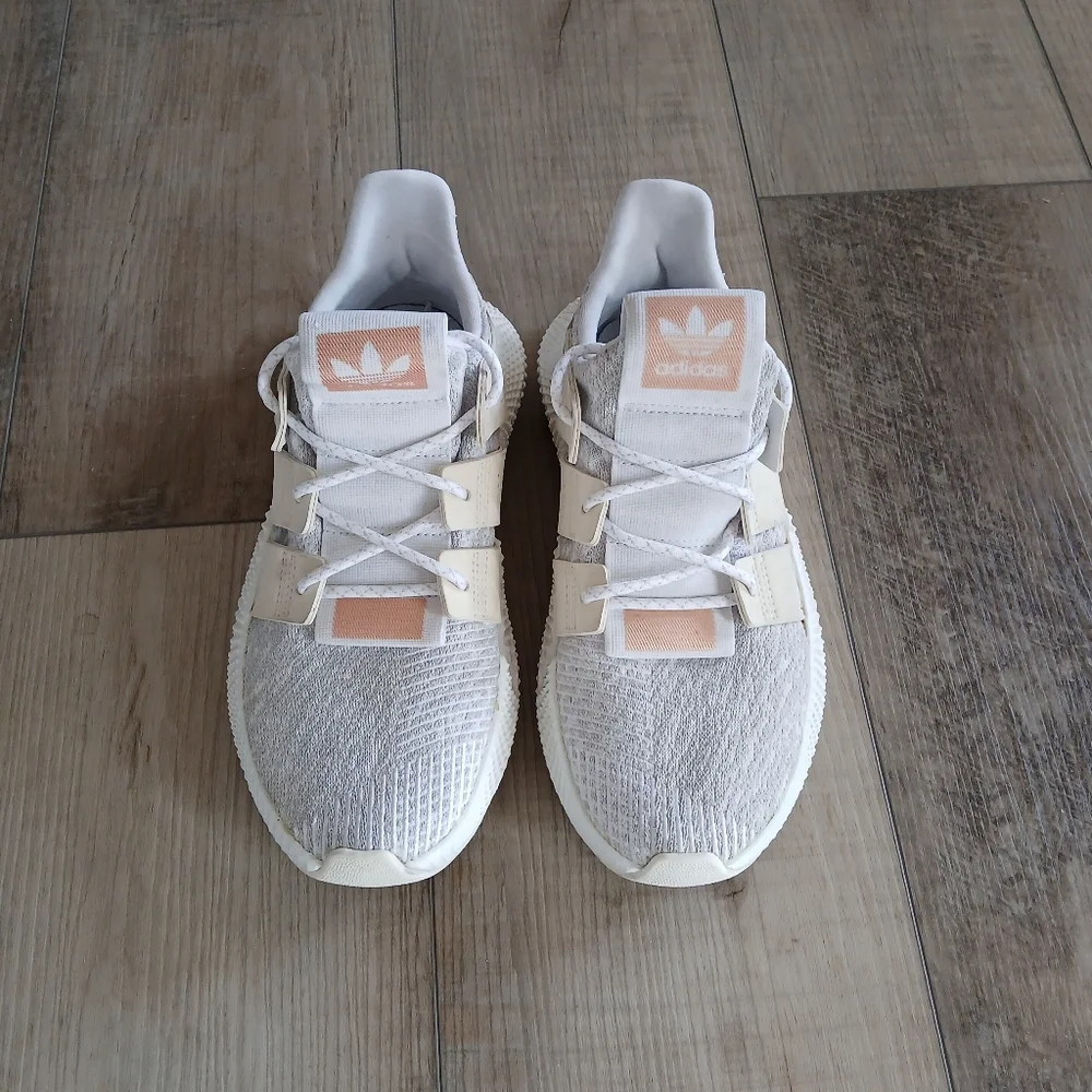 ADIDAS PROPHERE Running Shoes. Size 8 - Picture 3 of 8